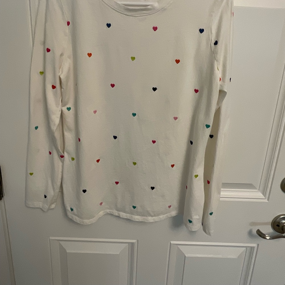 Crown & Ivy embroidered long sleeve top. Size large.